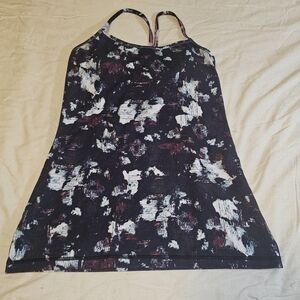 Abstract Print Strappy Tank Top